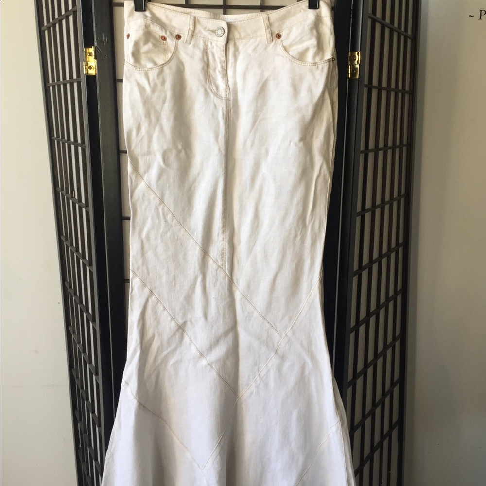 Bebe white linen skirt